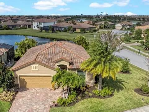 6895 WILLOWSHIRE WAY — home for sale