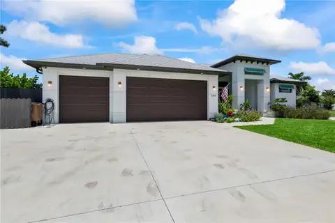4404 SW 15TH PL — home for sale