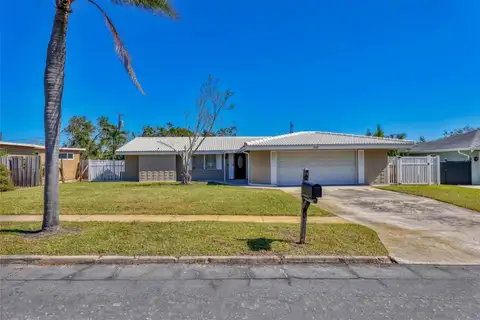 707 PARK LN — home for sale