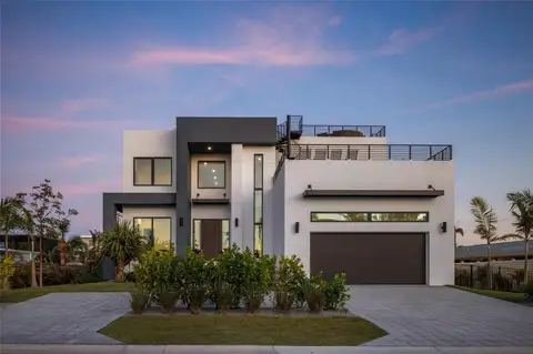 1212 CENTER PL — home for sale