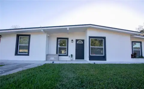 316 POINCIANA CIR — home for sale