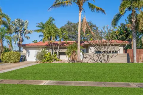 587 HILLCREST DR — home for sale
