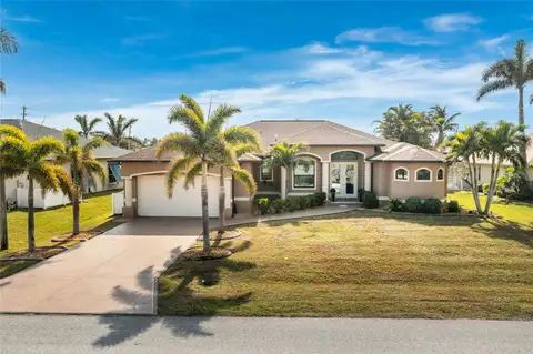 4 WHITE MARSH LN — home for sale