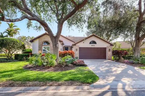 804 CONNEMARA CIR — home for sale
