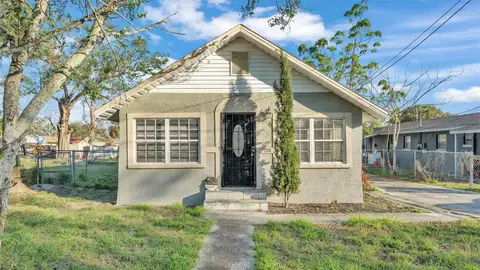 208 W BULLARD AVE — home for sale