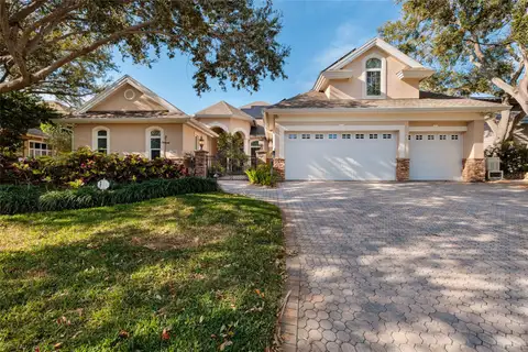8402 TALLAHASSEE DR NE — home for sale