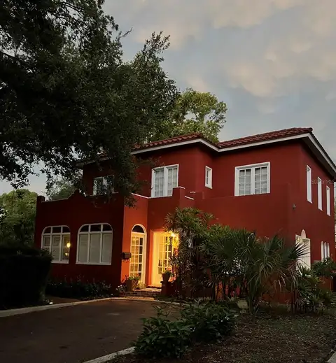 318 VITORIA AVE — home for sale
