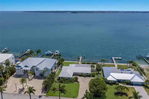 633 KEY ROYALE DR — home for sale