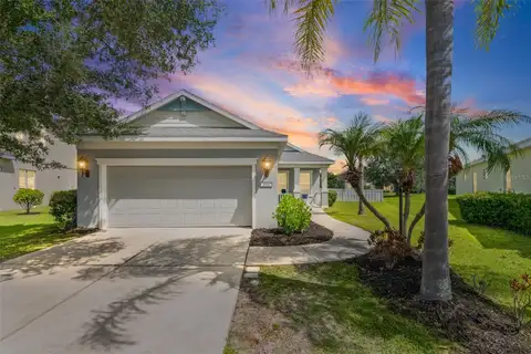 4946 NEWPORT NEWS CIR — home for sale